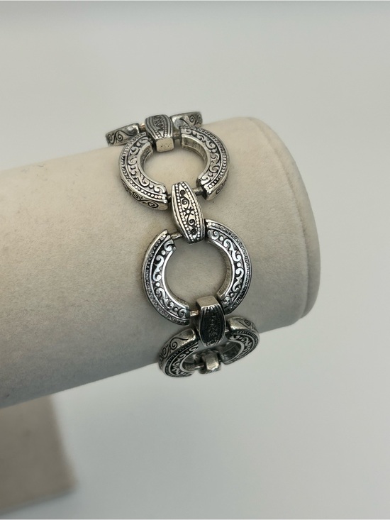 Brighton Jewelry - Brighton Central Park Bracelet Silver Plated Round Link 8" Toggle